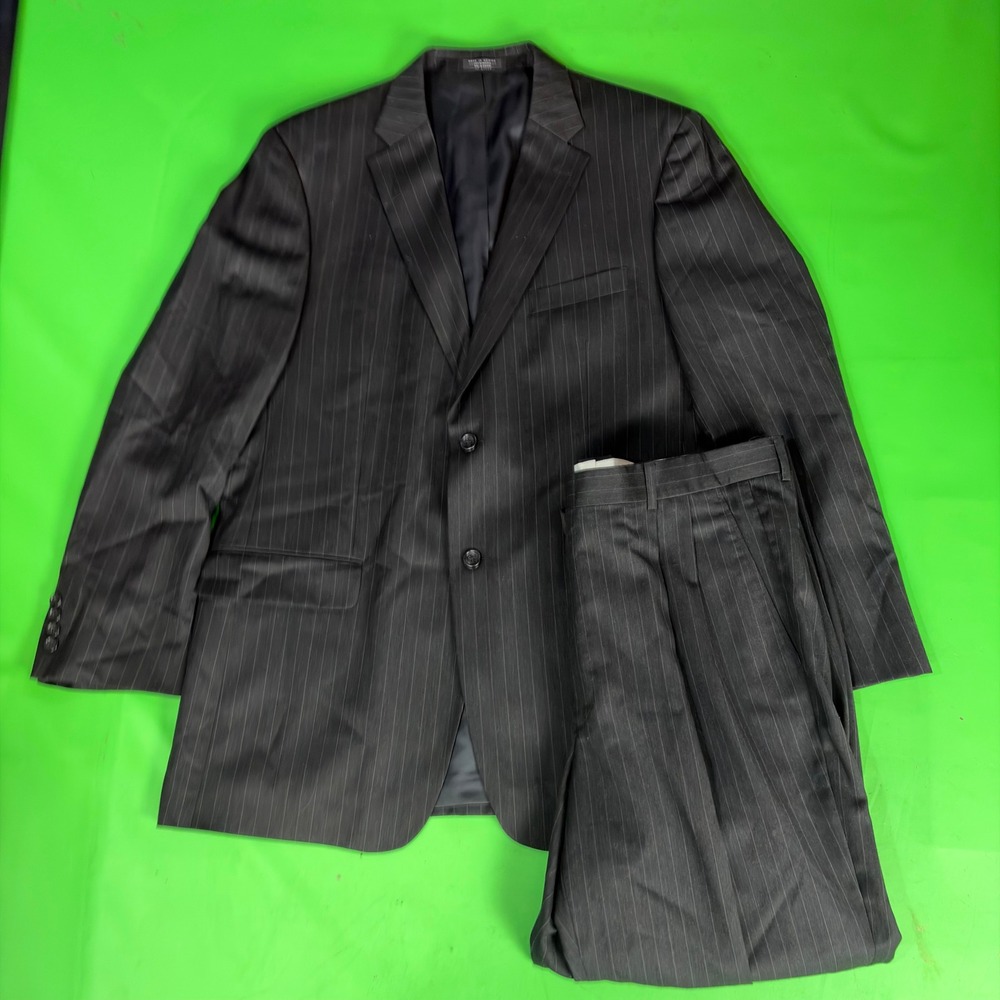 VTG Jones New York Suit Mens 42R 36/30 Charcoal Gray Pinstripe 100% Wool 2pc Y2K